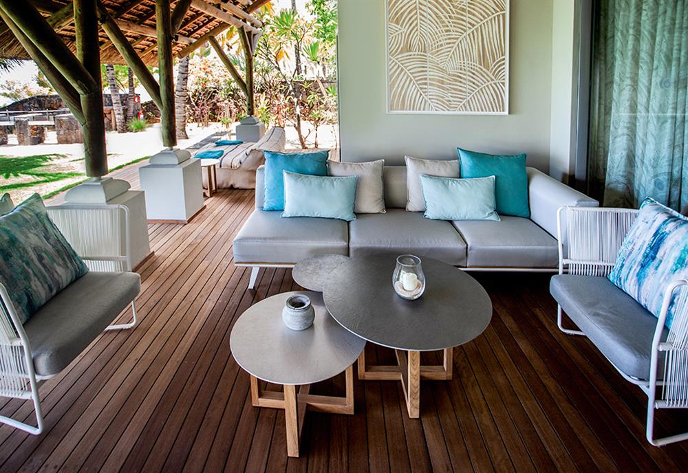 Paradis Beachcomber Golf Resort & Spa